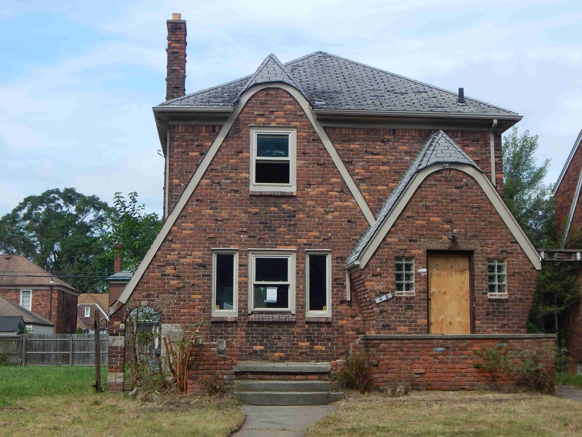 Abandoned Properties For Free, abandoned homes for free in nc, abandoned houses for free nc, abandoned farms for free, abandoned government buildings for free, old abandoned mansions for free,